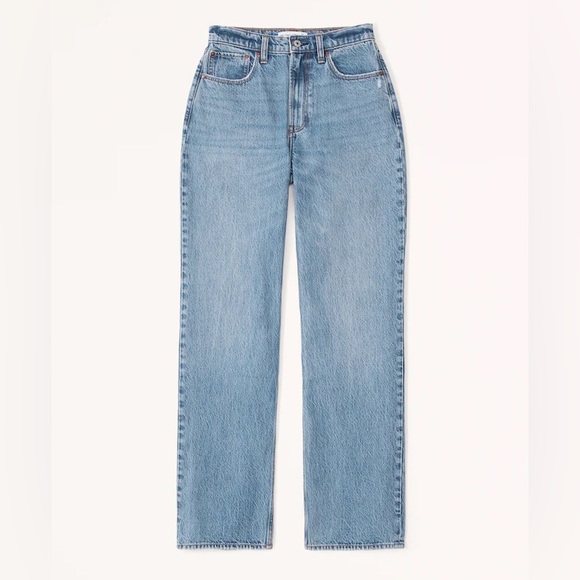 Curve Love High Rise Loose Jean - in Medium, size 33 short / 16 - Picture 2 of 9